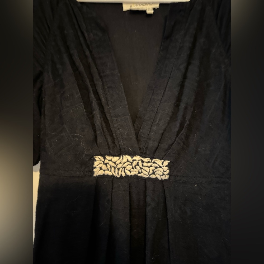 ANTHROPOLOGIE Dark Navy Blue “Orla” Embroidered Mini Dress Subtle Pattern - Picture 12 of 13